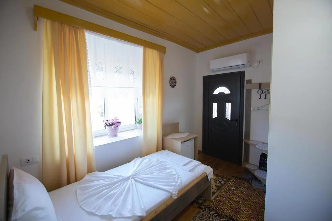 Hotel The Mosaic House - Shtepia Me Mozaik Përmet Pensión